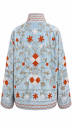 Baby Blue con Flores naranjas y beige