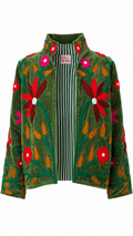 Verde con Flores Rojas